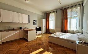 Carol Residence - Ultra Central - Powered By Neo